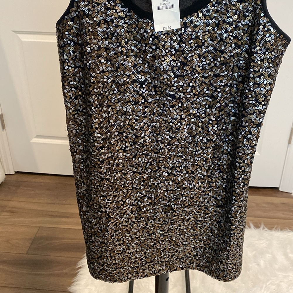 Express Sequins Top - Picture 4 of 5